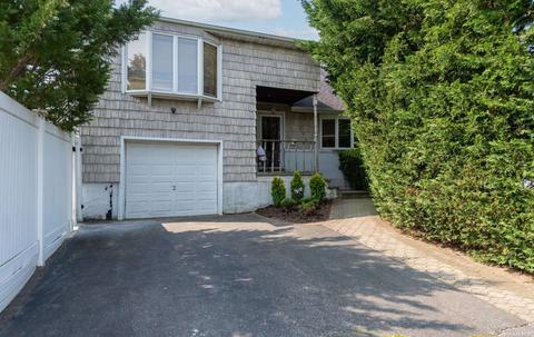 318 N Hickory St, Massapequa, NY 11758
