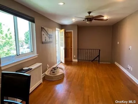 25517 74 Ave #2, Glen Oaks, NY 11004