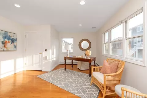 44 Kerrigan St, Long Beach, NY 11561