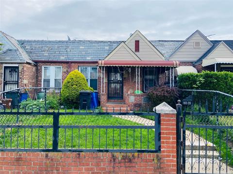 185-28 Dunlop Ave, Saint Albans, NY 11412