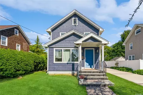 475 Locust Ter, West Hempstead, NY 11552