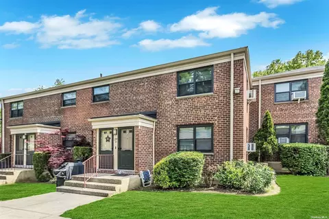 220-34 73 Ave #LOWER, Bayside, NY 11364