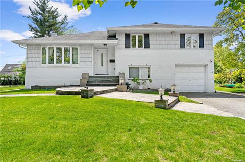 180 Birch Dr, Manhasset Hills, NY 11040