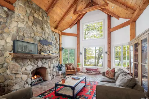 148 N Ferry Rd # e, Shelter Island, NY 11964