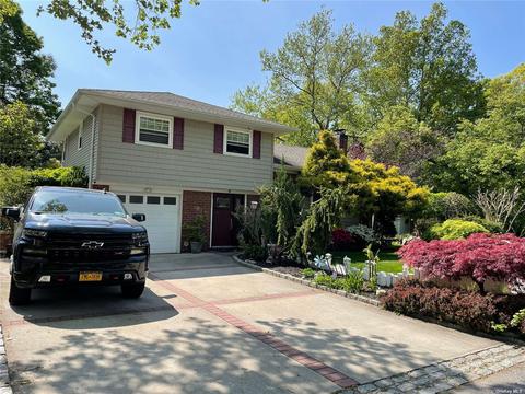 30 Solow Ln, East Northport, NY 11731