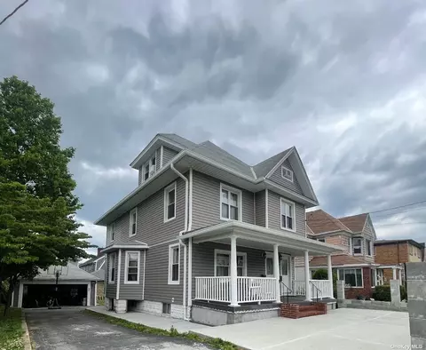 154-21 13th Ave, Whitestone, NY 11357