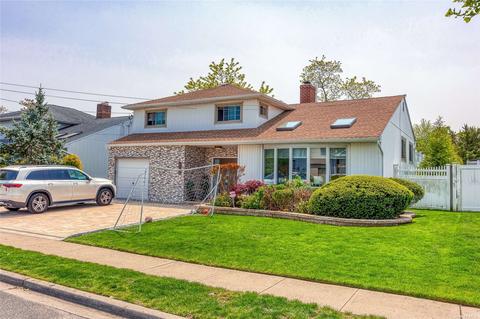 3448 Poplar St, Oceanside, NY 11572
