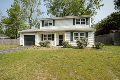 323 Main St, Setauket, NY 11733