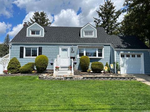 199 Throop St, West Babylon, NY 11704