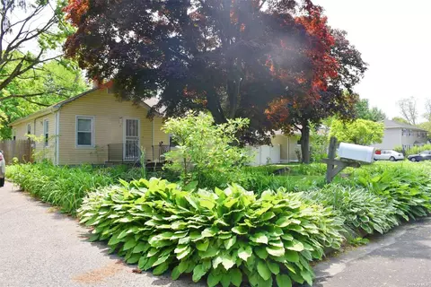 464 Ralph Ave, Central Islip, NY 11722