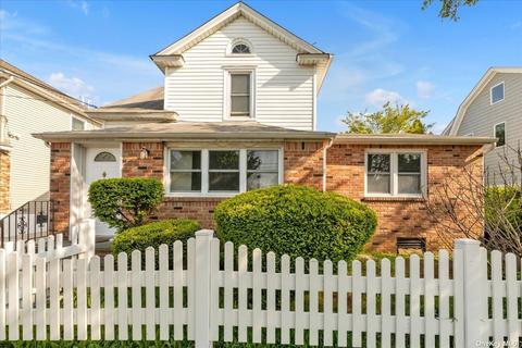 169 Jackson Ave, Mineola, NY 11501
