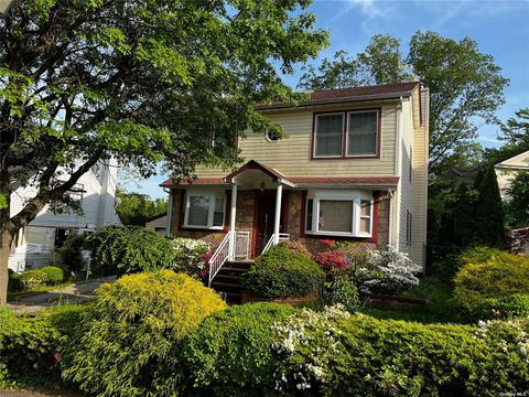 17 Cherry Brook Pl S, Great Neck, NY 11020