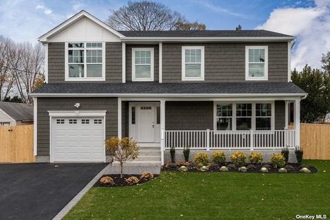 189 Belmont Ave, West Babylon, NY 11704