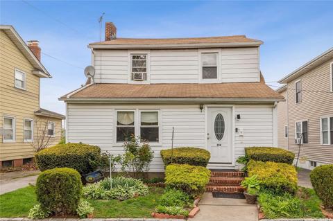 214 Pearsall Pl, Inwood, NY 11096