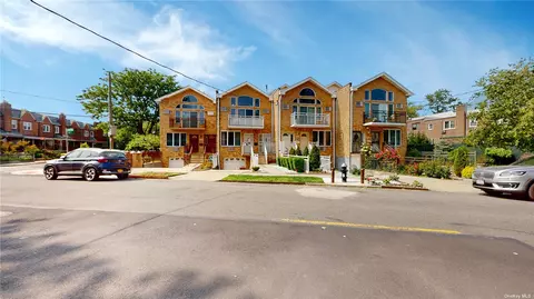 78-05 Furmanville Ave, Middle Village, NY 11379