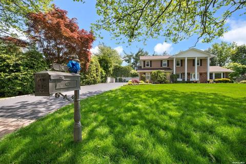 74 Wintercress Ln, East Northport, NY 11731