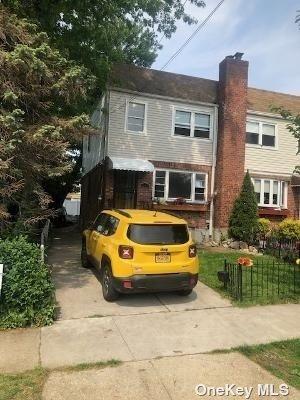 7-14 124 St, College Point, NY 11356