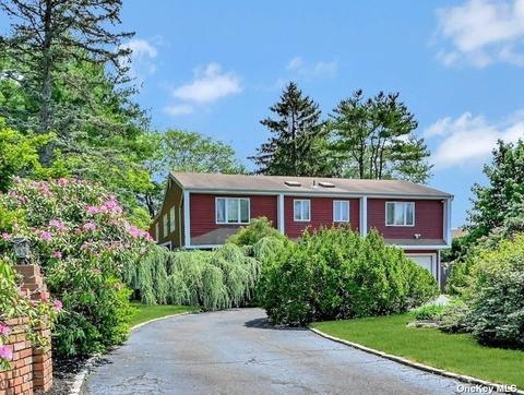 7 Campbell Dr, Dix Hills, NY 11746