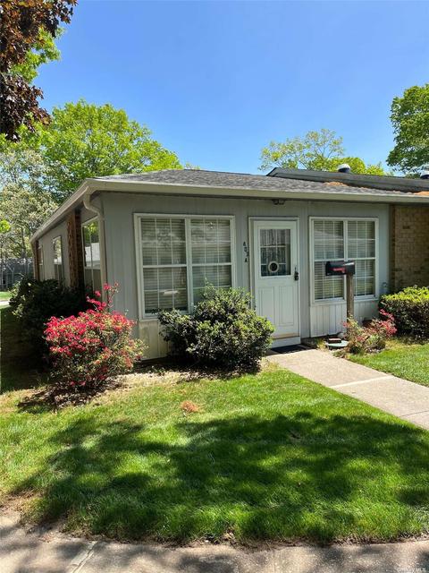 403 Woodbridge Dr #A, Ridge, NY 11961