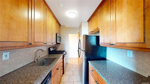39-65 52 St #7D, Woodside, NY 11377