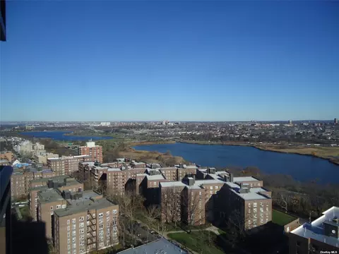 112-01 Queens Blvd #17A, Forest Hills, NY 11375