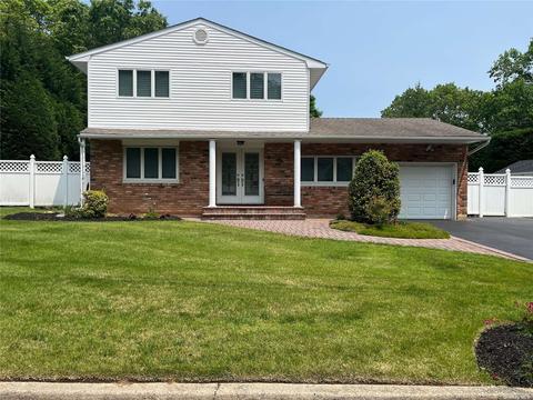 1 Talman Pl, Dix Hills, NY 11746