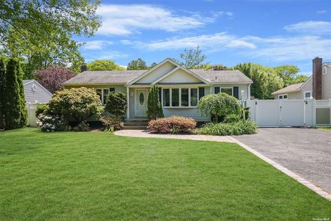 12 Allerton Ave, East Northport, NY 11731