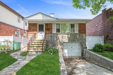 157-35 26th Ave, Flushing, NY 11354