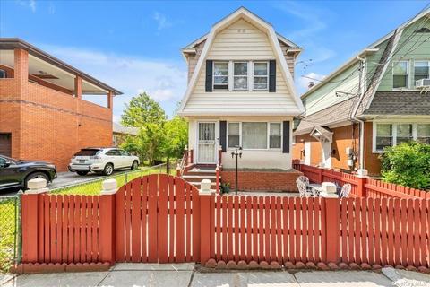192-10 42nd Ave, Flushing, NY 11358