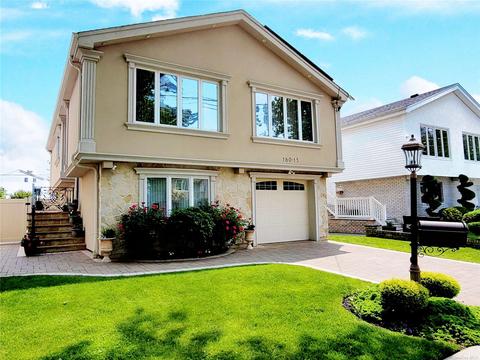 160-15 85th St, Howard Beach, NY 11414