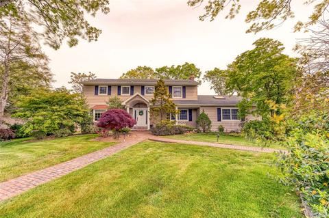 56 Hofstra Dr, Plainview, NY 11803