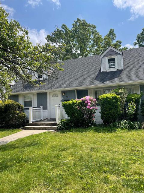 72 Alabama Ave, Hempstead, NY 11550