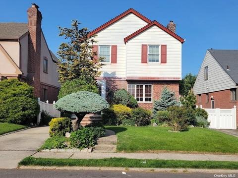 28-35 Jordan St, Flushing, NY 11358
