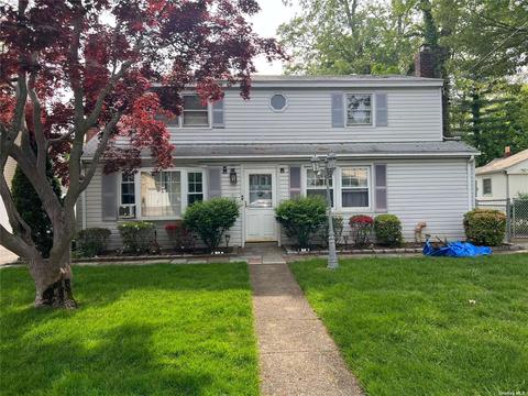 74 Remson Ave, Merrick, NY 11566