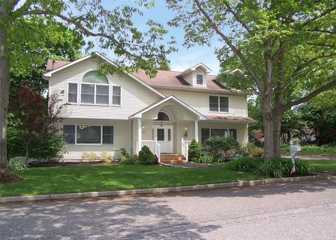 451 Lake S Ave, Nesconset, NY 11767