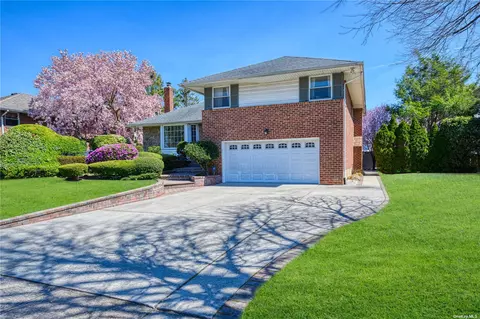 180 Hazelwood Dr, Westbury, NY 11590