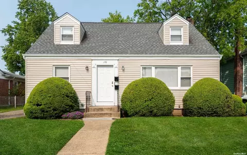 176 Uniondale Ave, Uniondale, NY 11553