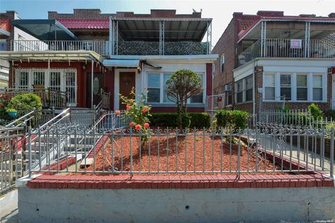 32-53 80 St, East Elmhurst, NY 11370