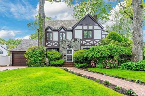 225 Hewlett Ave, Merrick, NY 11566