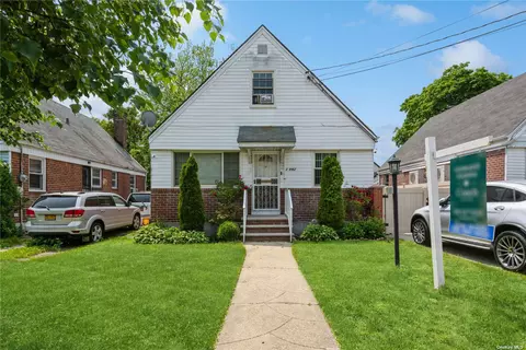 104-62 214th St, Queens Village, NY 11429