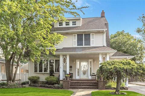 61 Union Pl, Lynbrook, NY 11563