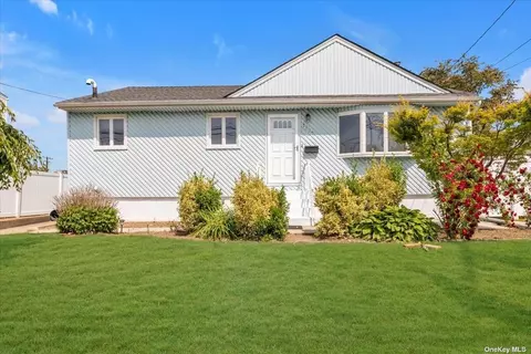 3307 Lawrence Ave, Oceanside, NY 11572
