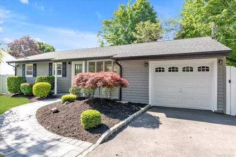 12 Squire Ave, East Northport, NY 11731