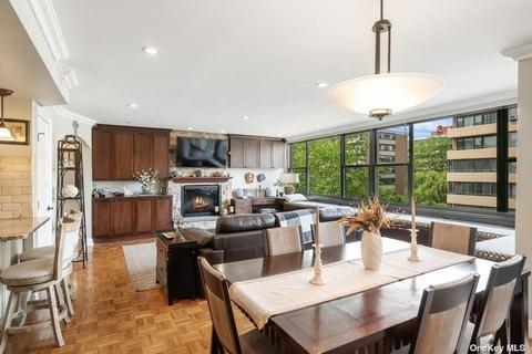 166-26 Powells Cove Blvd #6D, Beechhurst, NY 11357
