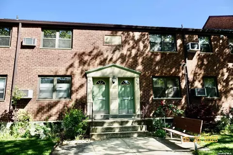 57-43 246 Cres #UPPER, Douglaston, NY 11362