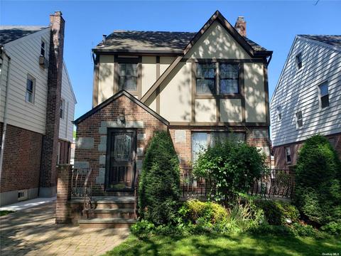 60-51 69th Ln, Maspeth, NY 11378