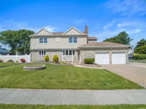 714 Rifton St, Elmont, NY 11003