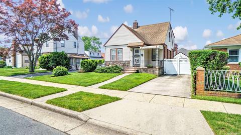 202 Kennedy Ave, Hempstead, NY 11550