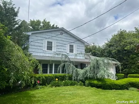 502 Hempstead Ave, Rockville Centre, NY 11570