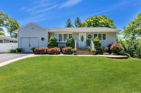 278 Deer Rd, Ronkonkoma, NY 11779
